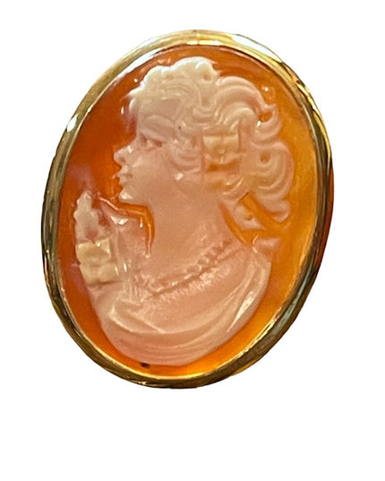 14k gold Italy large Carved cameo shell ring