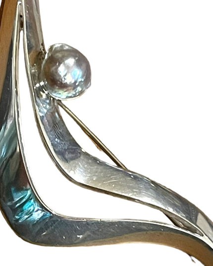Sigi Pineda Modernist Sterling Silver & Pearl Brooch Renown
Tasco/Taxco Mexico