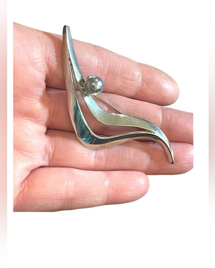 Sigi Pineda Modernist Sterling Silver & Pearl Brooch Renown
Tasco/Taxco Mexico