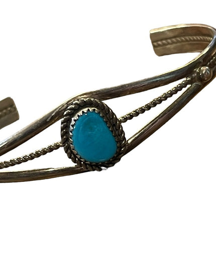 Vintage 1960s Sterling silver bangle turquoise southwestern style 925 cuff