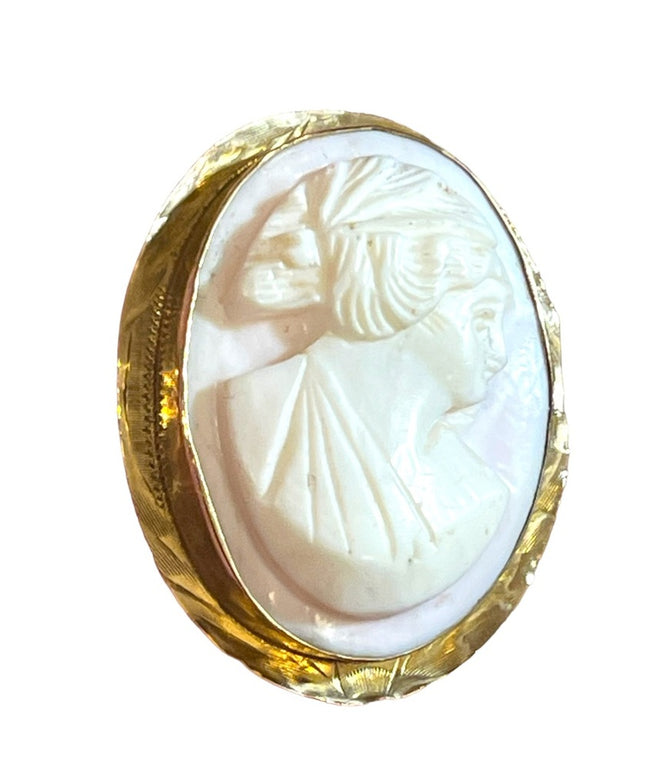 Antique 10k gold Angel skin Coral Cameo brooch