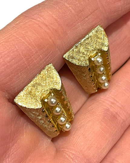 Vintsge gold finish fancy pearl accent cufflinks