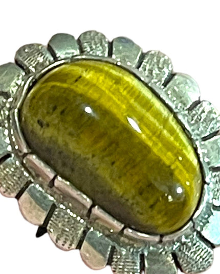 Vintage 1950s Southwestern Native Sterling silver 925 Tiger eye ornate ring