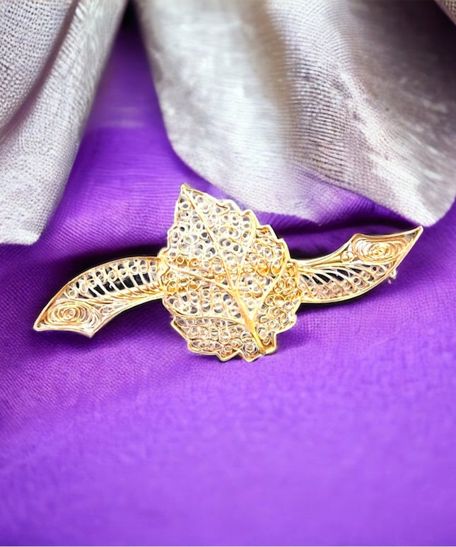 Antique Chinese export silver filagree leaf bar brooch