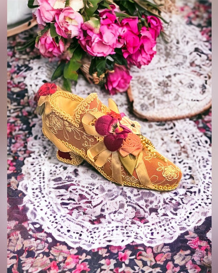 Wayne Kleski Katherines Collection retired Embellished Victorian shoe decor