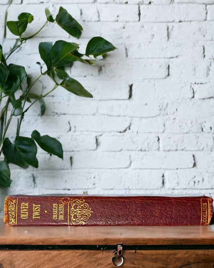 Antique 1920 UK Collins Red Leather Book Oliver Twist Charles Dickens Gold let