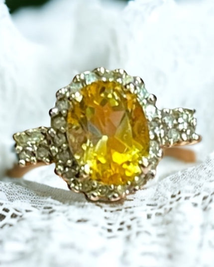 Vintage 10K Yellow Gold Citrine & diamond fancy Ring