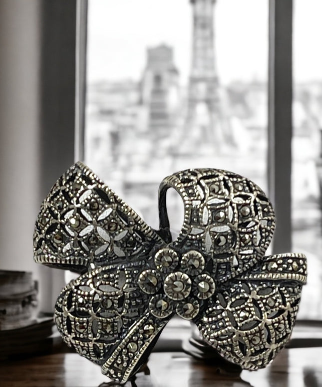 Vintage sterling silver 925 marcasite beautiful bow brooch