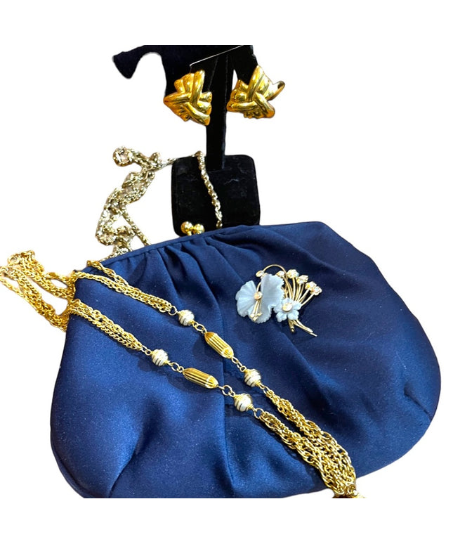 Vintage Lot Evening bag, gold necklace, flower brooch, earrings gold finish