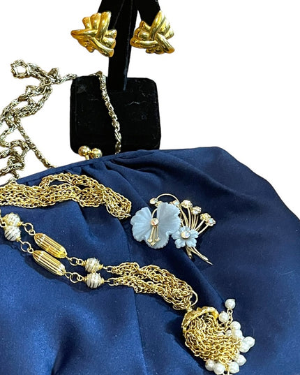 Vintage Lot Evening bag, gold necklace, flower brooch, earrings gold finish