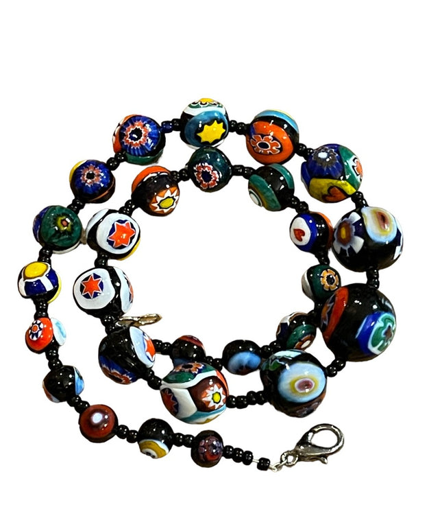 Vintage Graduated Italian Italy Venetian glass bead necklace Millefiore