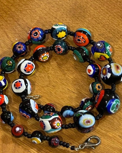 Vintage Graduated Italian Italy Venetian glass bead necklace Millefiore