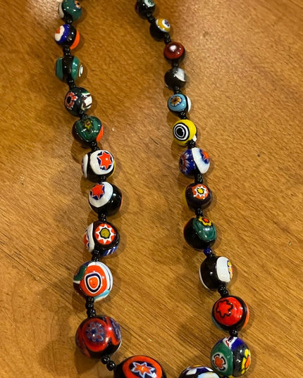 Vintage Graduated Italian Italy Venetian glass bead necklace Millefiore