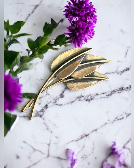 Sterling silver 925 by Jewel Art Wispy antiqued leaf  brooch vintage 1960s