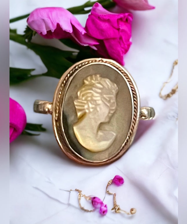 Vintage sterling silver 925 Abalone shell Cameo ring