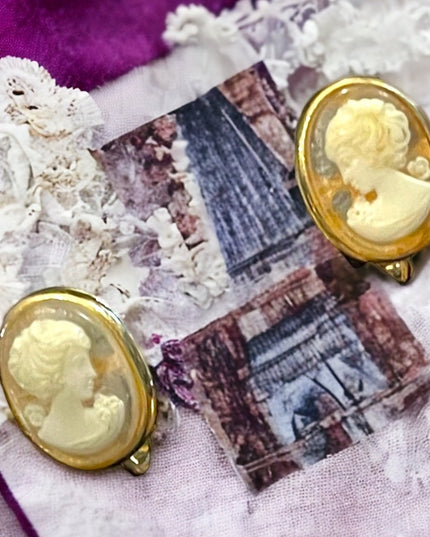 Vintage resin cameo clip on earrings