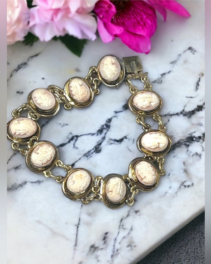 Vintage 800 Silver shell Cameo link bracelet appx 1930s
