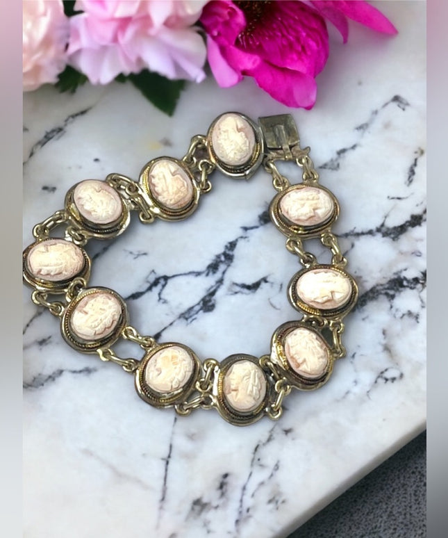 Vintage 800 Silver shell Cameo link bracelet appx 1930s