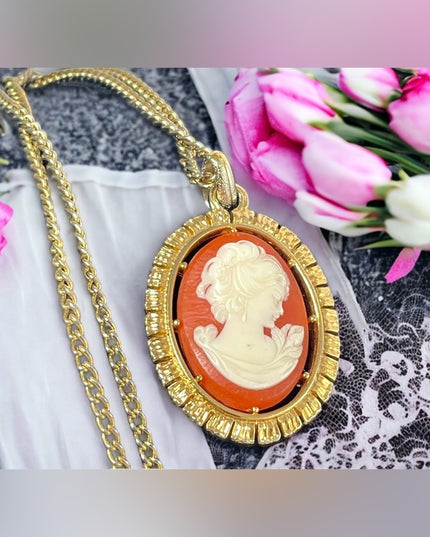 Vintage Large resin Cameo pendant necklace gold finish