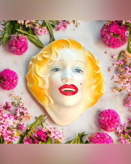Vintage 1988 Estate Of Marilyn Monroe Wall Face Art Clay Hanging ceramic