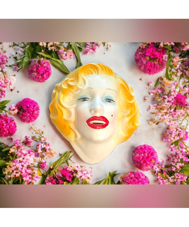 Vintage 1988 Estate Of Marilyn Monroe Wall Face Art Clay Hanging ceramic