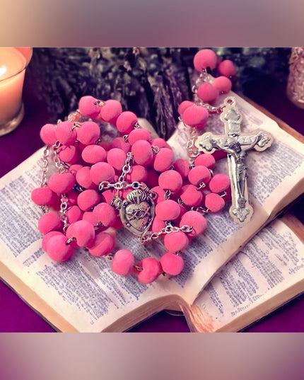 Vintage pink bead Silver cross crucifix rosary Italy Catholic necklace