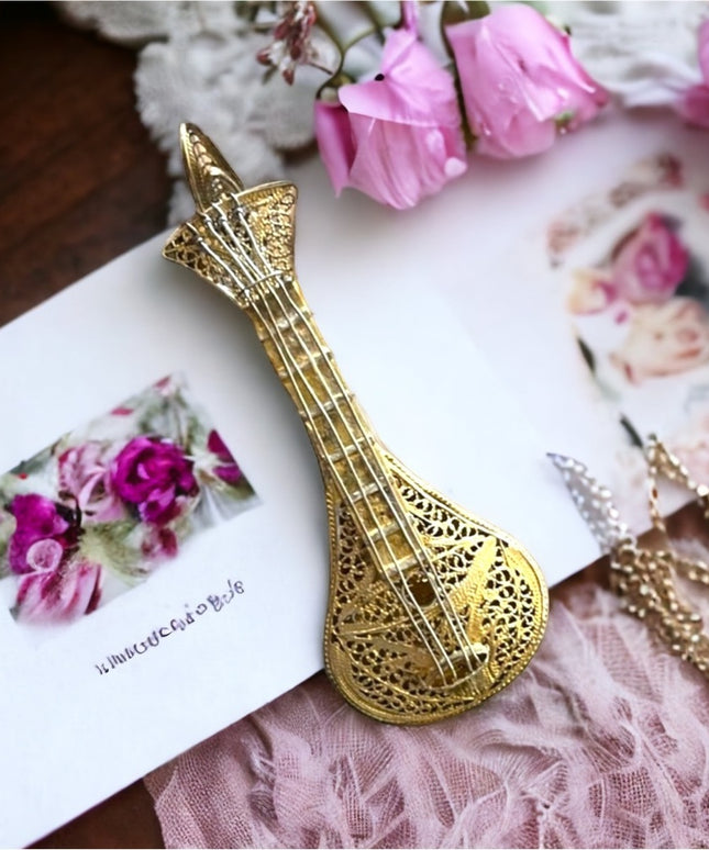 Antique 1880s gold wash 800 silver filagree Mandolin brooch