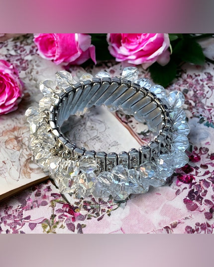 Vintage Silver finish expandible crystal bracelet