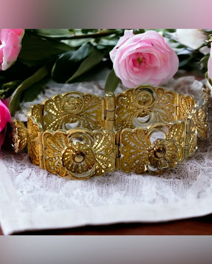 Vintage Silver fancy filagree bracelet flower bangle