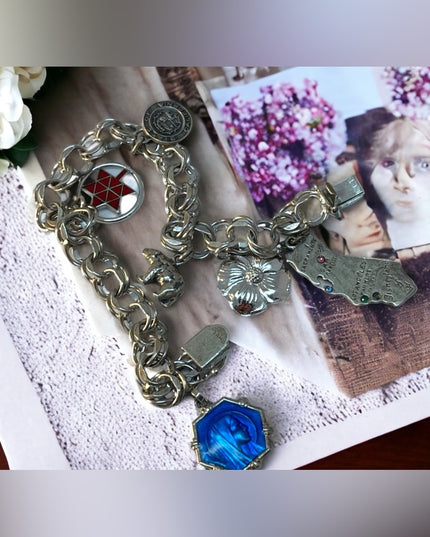 VTG C1960s Sterling silver chain charm Bracelet Tourist collectible