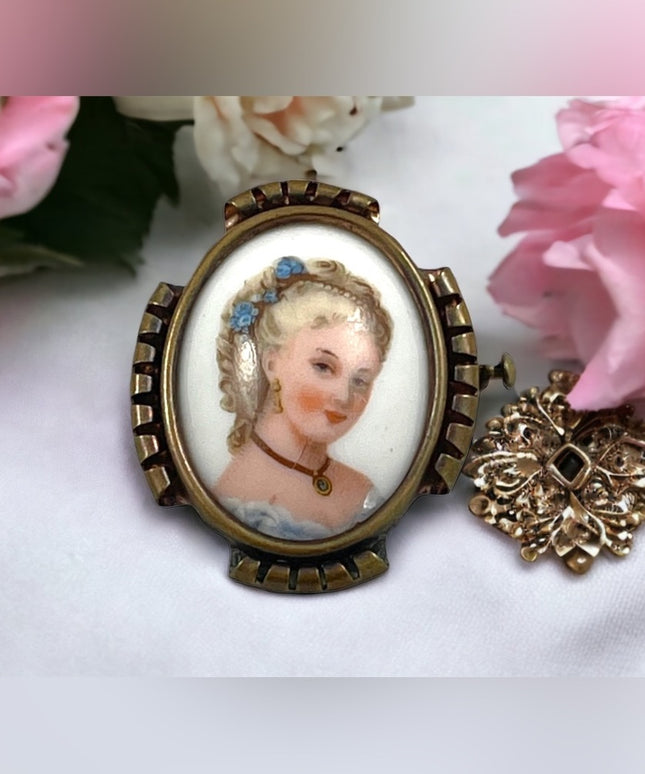 Antique Limoges France Ceramic Cameo brooch lady