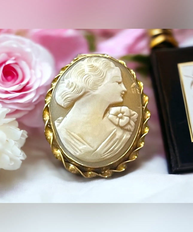Lovely 14k Gold filled GF sardonyx Carved stone fancy lady cameo brooch