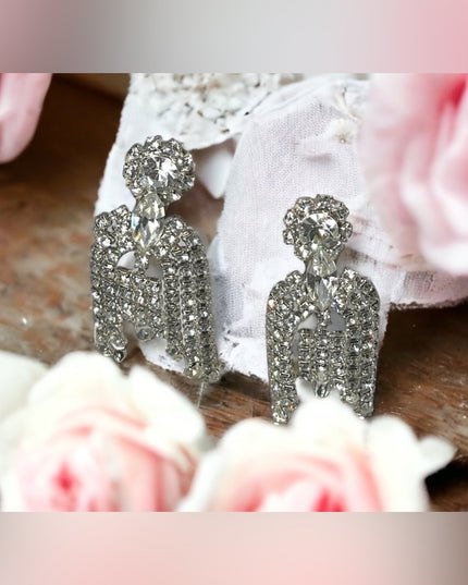 Vintage Weiss 1960s Crystal sparkle dangle fancy party gala clip on earrings