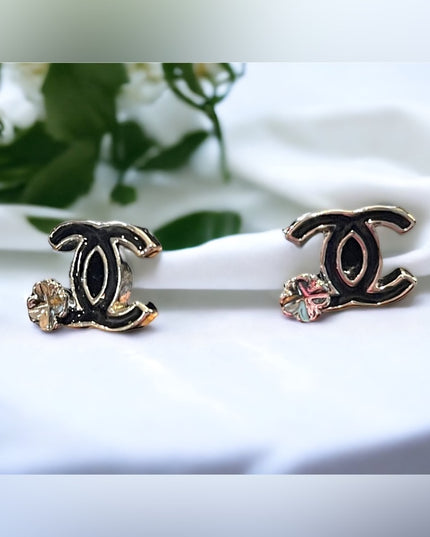 Chanel Authentic Earrings D13 Made in France CC logo Black enamel