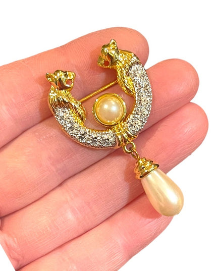 Vintage 1980s Lion Head gold finish rhinestone faux pearl fancy brooch