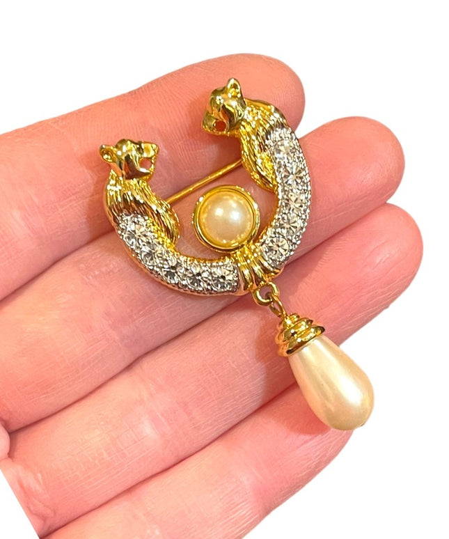 Vintage 1980s Lion Head gold finish rhinestone faux pearl fancy brooch
