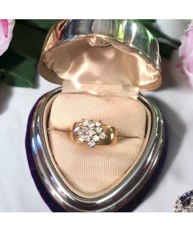 14k Gold Diamond cluster ring w/ appraisal Vintage