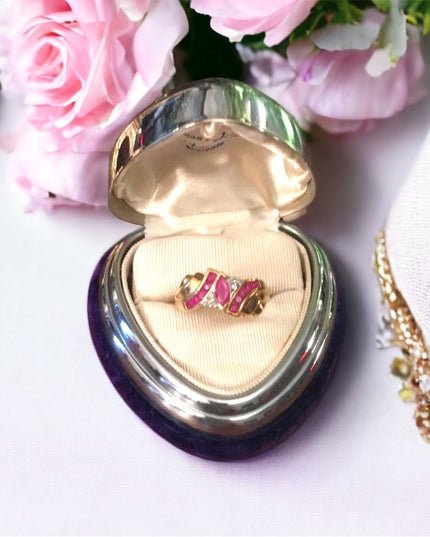 10k Gold diamond & Ruby ring w/appraisal