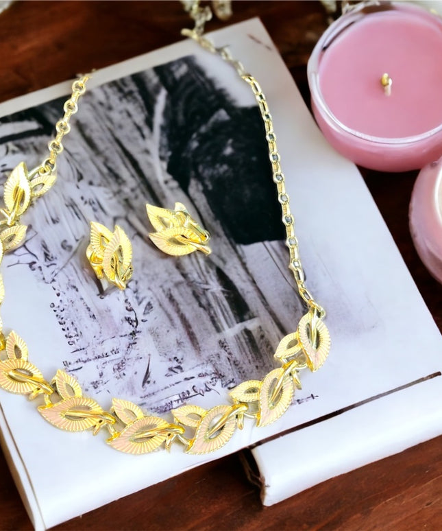 Vintage Coro c1970s Necklace & clip on set