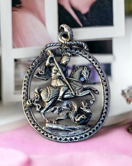 LG VTG Sterling silver St George pendant medalian