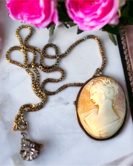 Antique Sterling Silver shell Cameo 18” Necklace