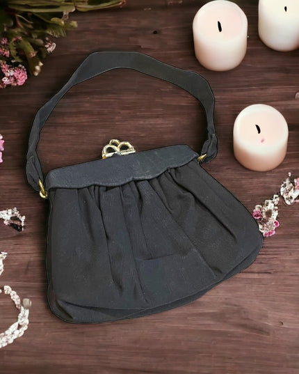 Vintage 1940s Mini wristlet sateen black