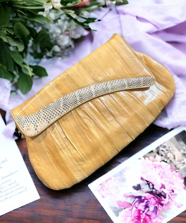 Vintage Camel color EEL skin leather fancy clutch shoulder bag purse 1970s