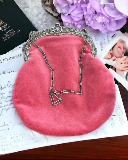 Victorian Antique Pink velvet Medusa Silver kiss lock wristlet