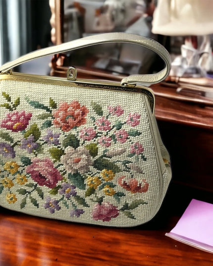 Vintage Needlepoint flowers purse with gold etched kiss lock