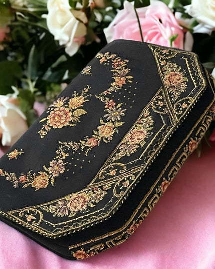 Antique Floral petite point 1920s flower roses clutch purse