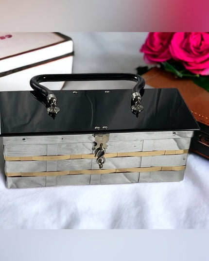 Vintage 1950s Dorset Rex Fifth Avenue Silver gold Woven Metal Box lucite purse