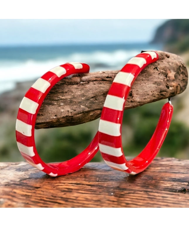 Vintage plastic red & white nautical color hoop earrings striped
