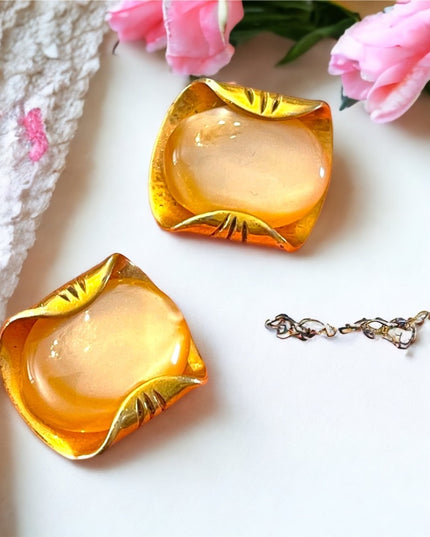 Vintage gold plated fancy MOP Clip on earrings