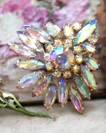 VTG 1950s Crystal AB brooch beauty